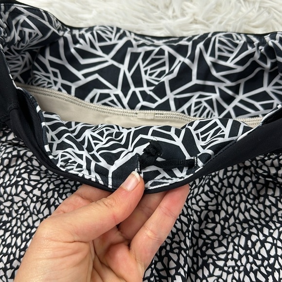 Lululemon Run Times Short (4") Miss Mosaic Black / Black - Picture 2 of 6